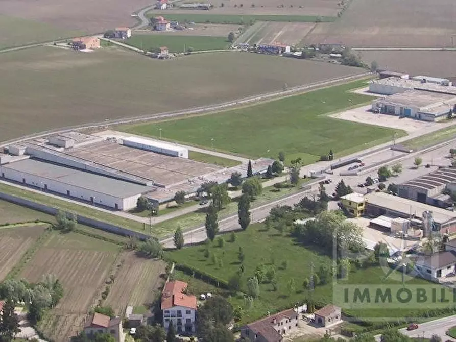 Immagine 1 di Capannone industriale in vendita  a Lendinara