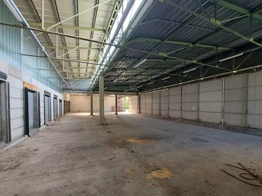 Immagine 7 di Capannone industriale in vendita  5-7-9. a Gaiarine