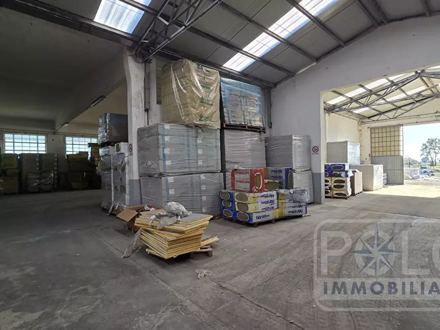 Immagine 4 di Capannone industriale in vendita  a Sommacampagna