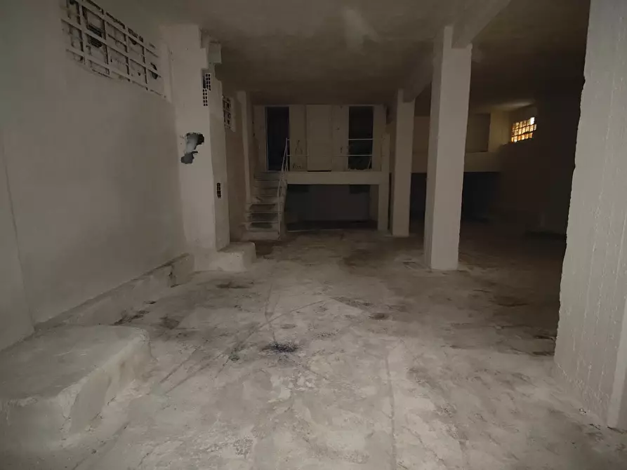 Immagine 9 di Magazzino in vendita  17 a Napoli