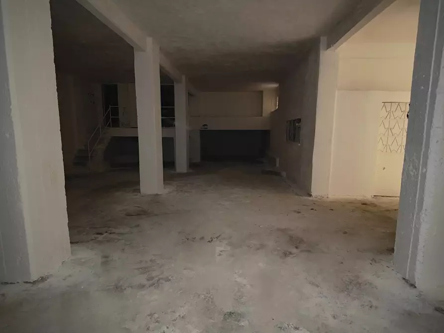 Immagine 7 di Magazzino in vendita  17 a Napoli