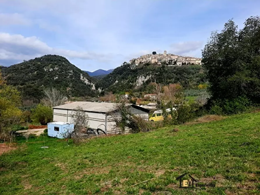 Immagine 3 di Magazzino in vendita  a Casperia