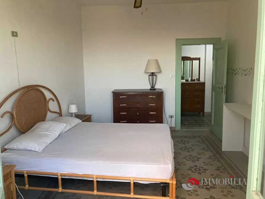 Immagine 10 di Palazzo in vendita  a Melito Di Porto Salvo