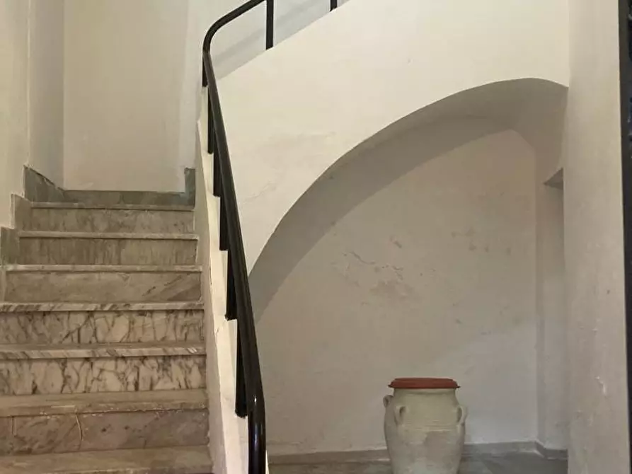 Immagine 4 di Palazzo in vendita  a Melito Di Porto Salvo