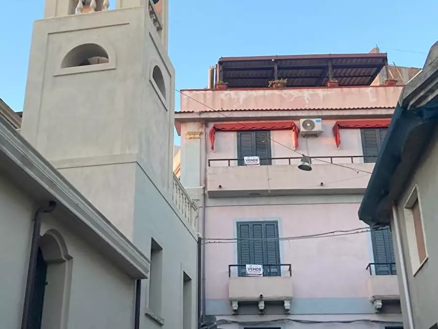 Immagine 2 di Palazzo in vendita  a Melito Di Porto Salvo