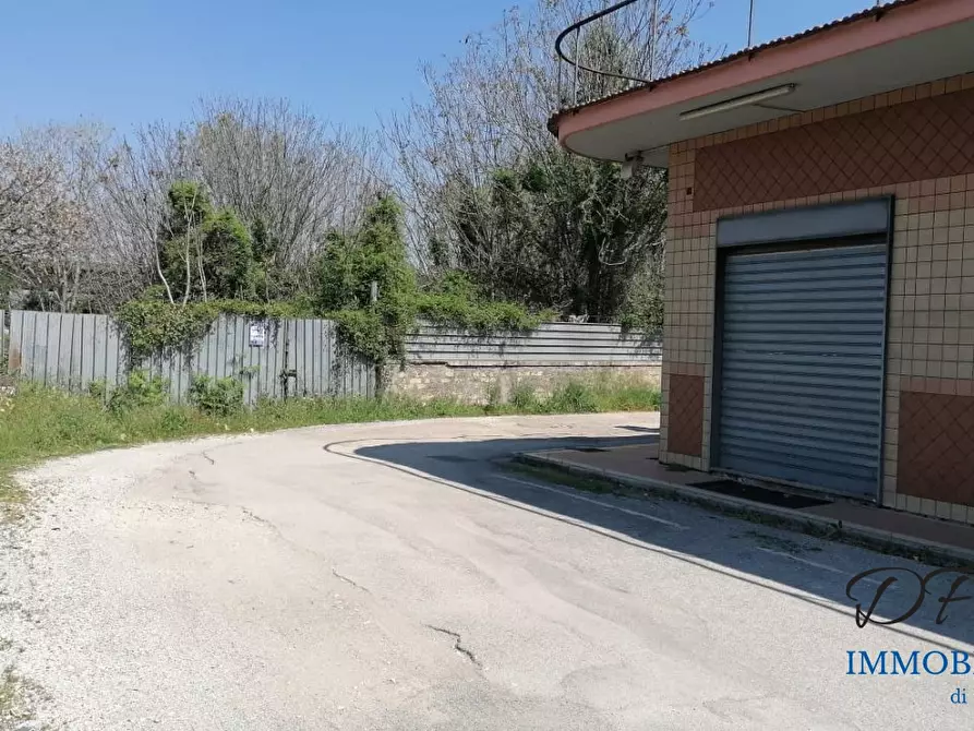 Immagine 2 di Terreno in vendita  a Frattamaggiore