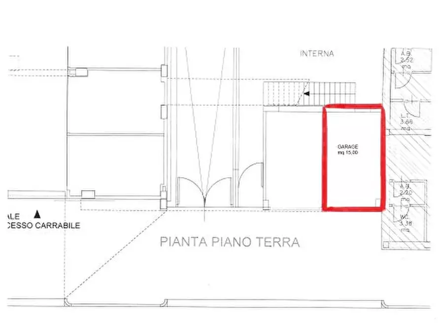 Immagine 2 di Garage in vendita  a Pescara