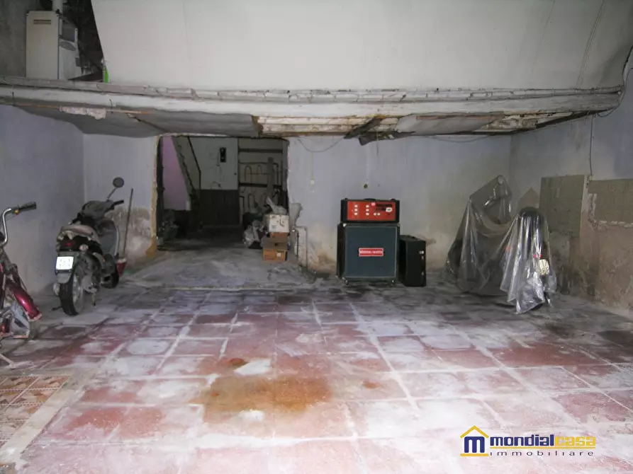 Immagine 2 di Garage in vendita  a Pachino