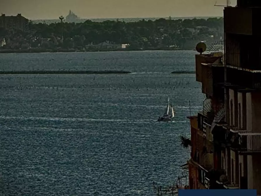 Immagine 2 di Appartamento in vendita  92 a Taranto