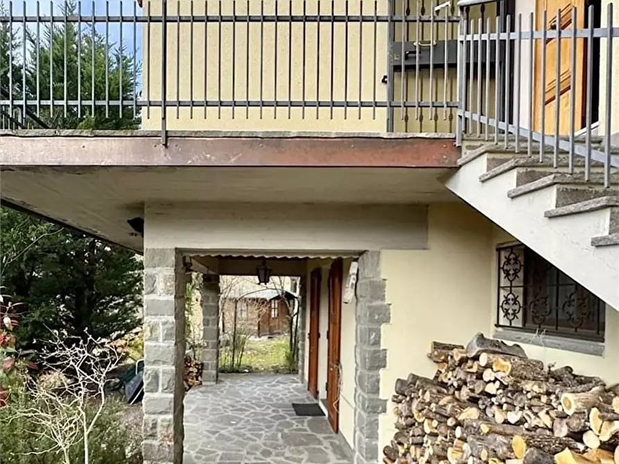 Immagine 3 di Casa indipendente in vendita  a Gaggio Montano