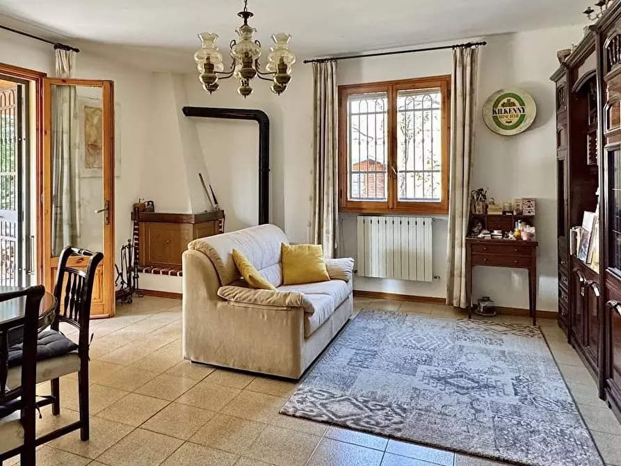 Immagine 8 di Casa indipendente in vendita  a Gaggio Montano