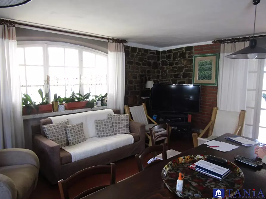 Immagine 9 di Casa indipendente in vendita  23 a Castelnuovo Magra