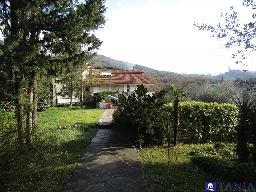 Immagine 1 di Casa indipendente in vendita  23 a Castelnuovo Magra