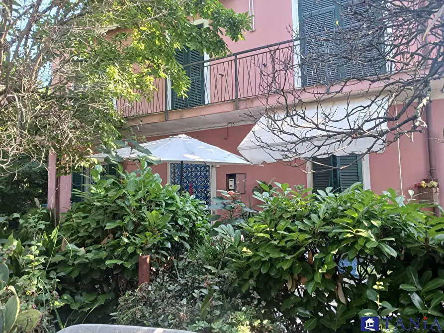 Immagine 1 di Casa indipendente in vendita  23 a Carrara