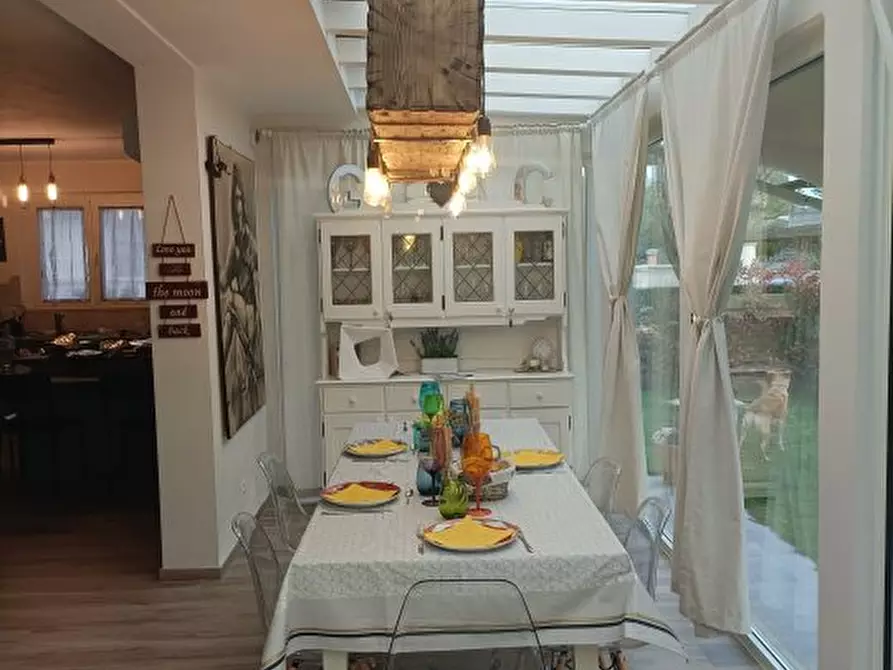 Immagine 9 di Casa indipendente in vendita  23 a Massa