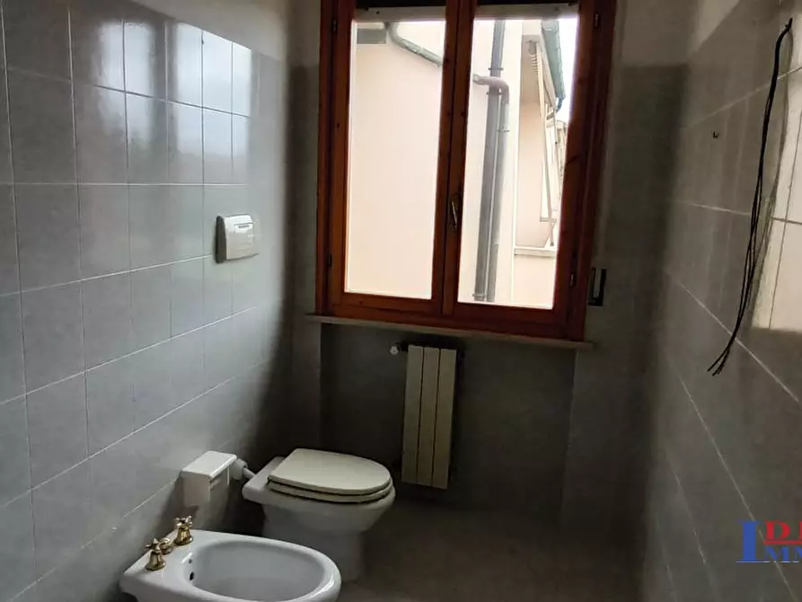 Immagine 10 di Casa semindipendente in vendita  a Rosignano Marittimo