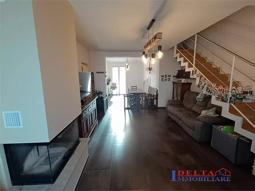 Immagine 1 di Casa semindipendente in vendita  a Rosignano Marittimo