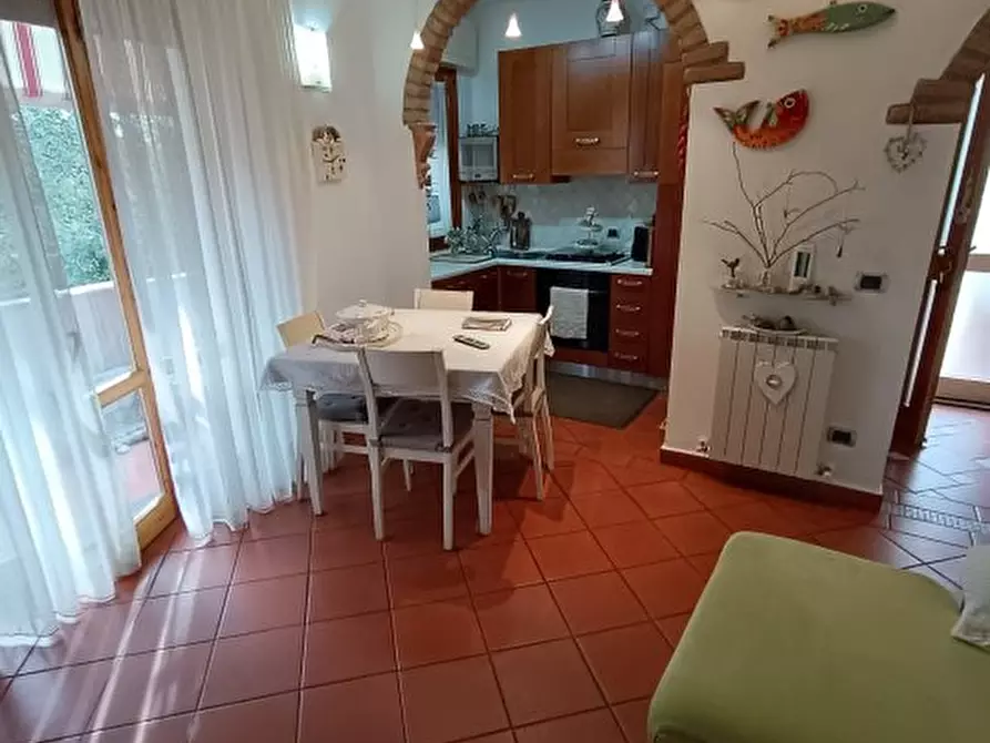 Immagine 3 di Casa semindipendente in vendita  a Rosignano Marittimo