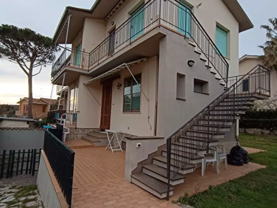 Immagine 1 di Casa semindipendente in vendita  a Rosignano Marittimo