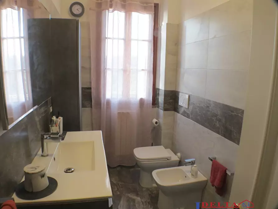 Immagine 10 di Casa semindipendente in vendita  a Riparbella