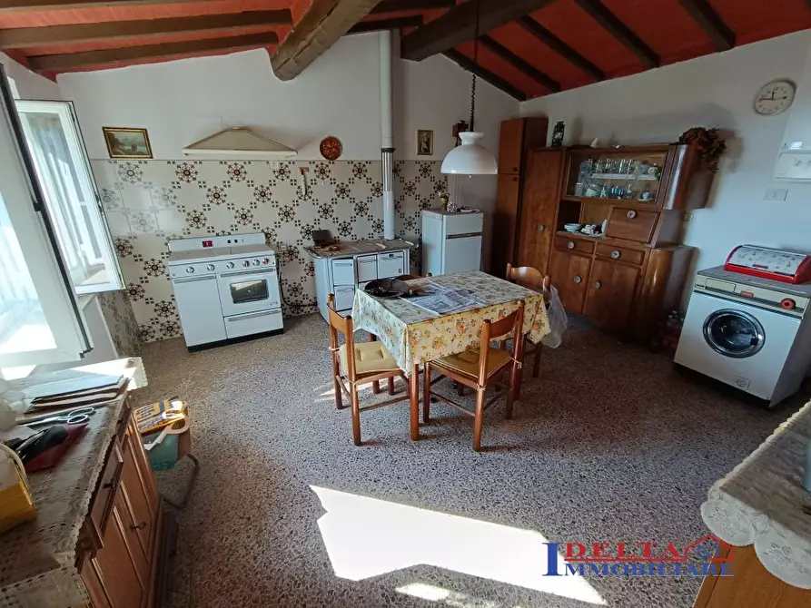 Immagine 7 di Casa semindipendente in vendita  a Castellina Marittima