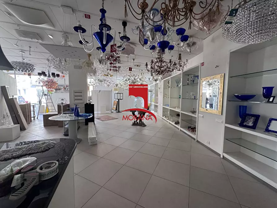 Immagine 4 di Palazzo in vendita  13 a Trapani