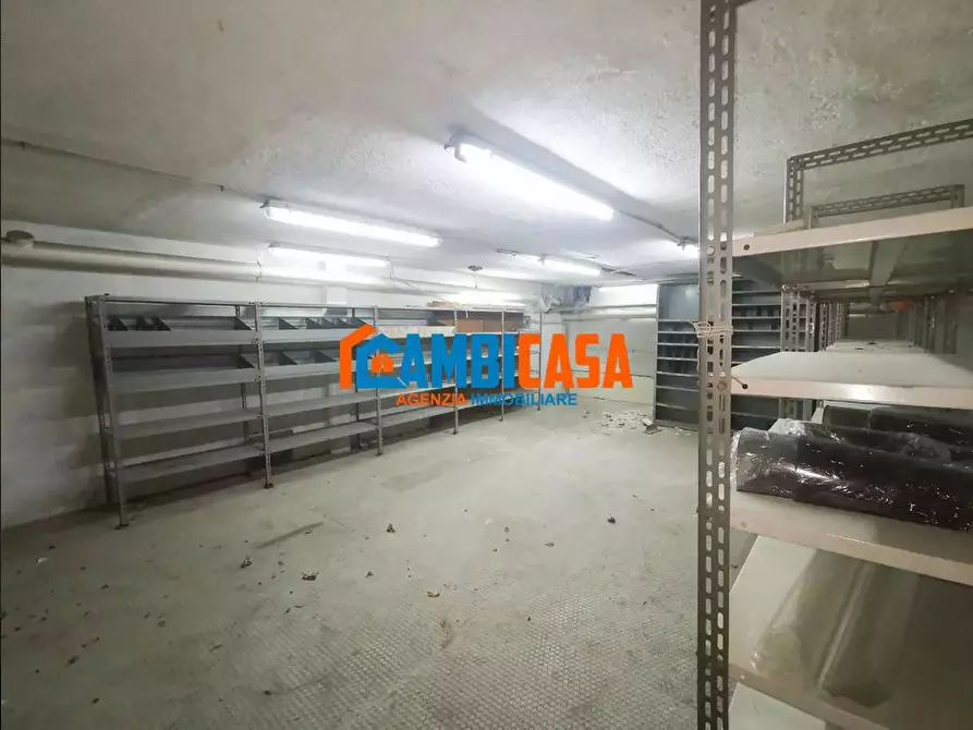 Immagine 3 di Attività artigianale in vendita  a Palermo