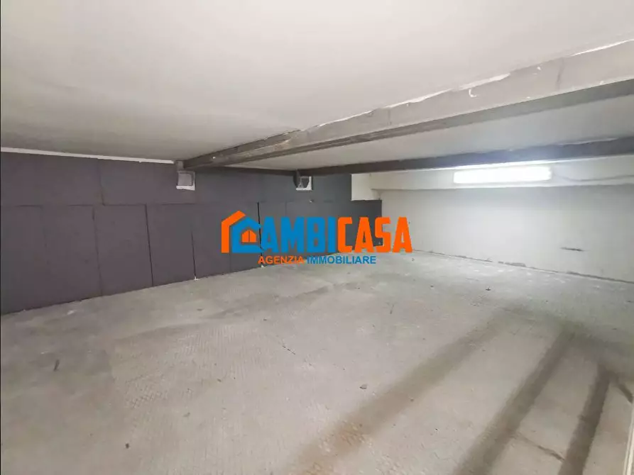 Immagine 4 di Attività artigianale in vendita  a Palermo