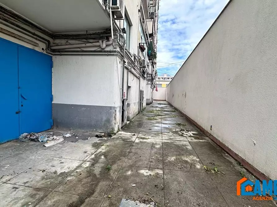 Immagine 4 di Attività artigianale in vendita  a Palermo