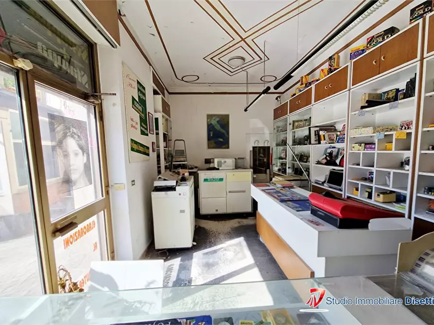 Immagine 3 di Negozio in vendita  1 a Edolo