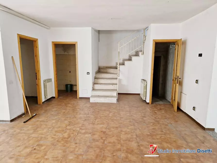 Immagine 7 di Negozio in vendita  88 a Edolo