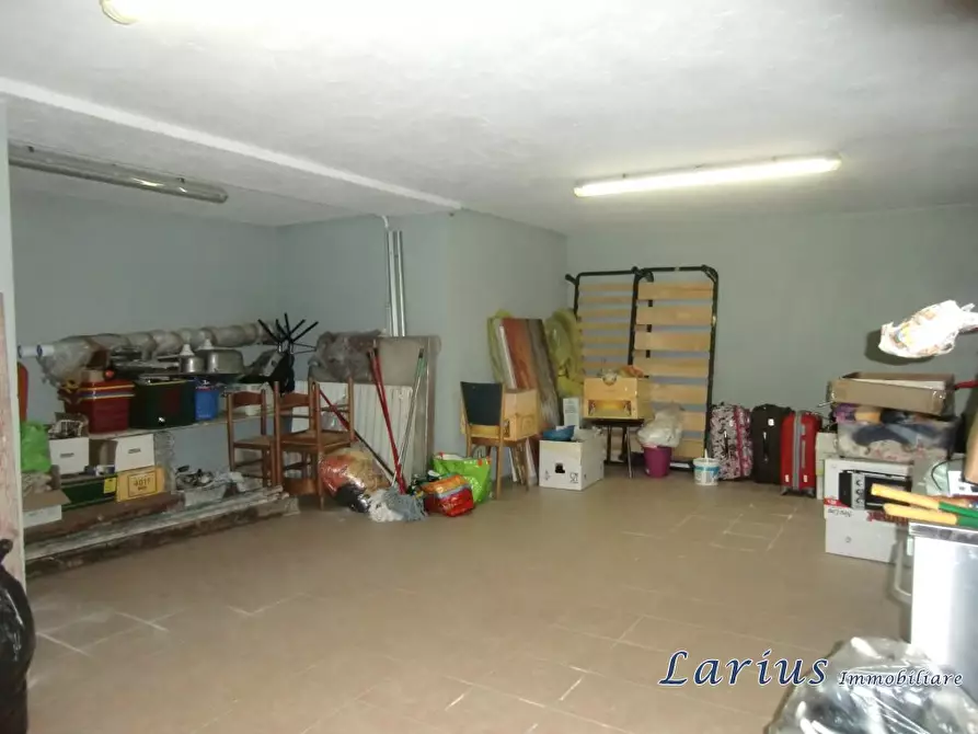 Immagine 6 di Negozio in vendita  16 a Asso