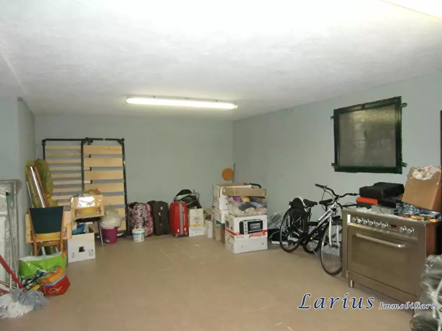 Immagine 7 di Negozio in vendita  16 a Asso