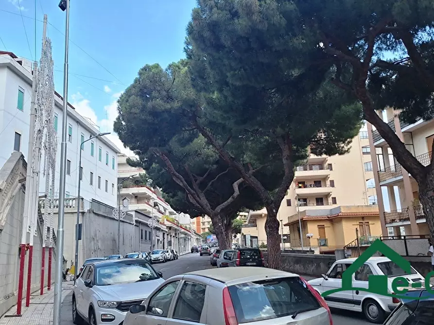 Immagine 7 di Negozio in vendita  71 a Messina