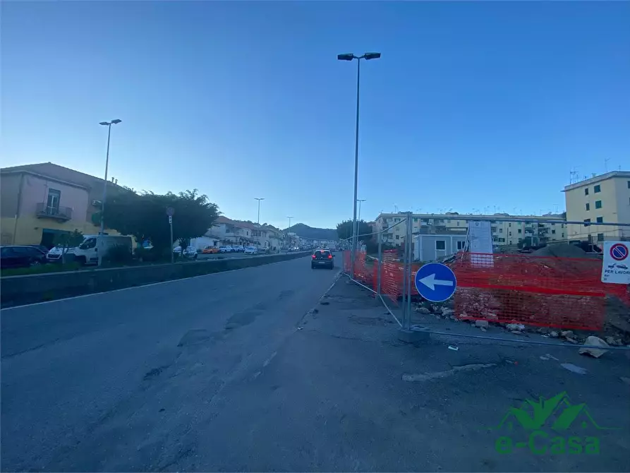 Immagine 6 di Negozio in vendita  42 a Messina