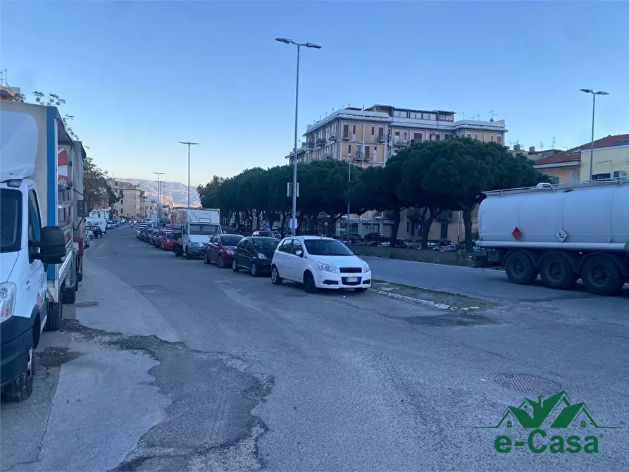 Immagine 5 di Negozio in vendita  42 a Messina