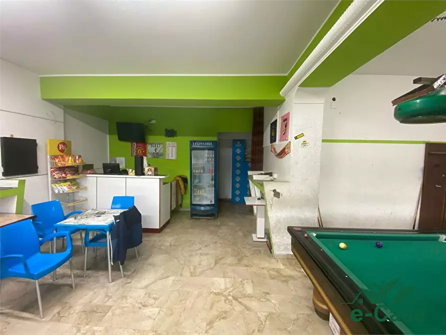 Immagine 7 di Negozio in vendita  42 a Messina