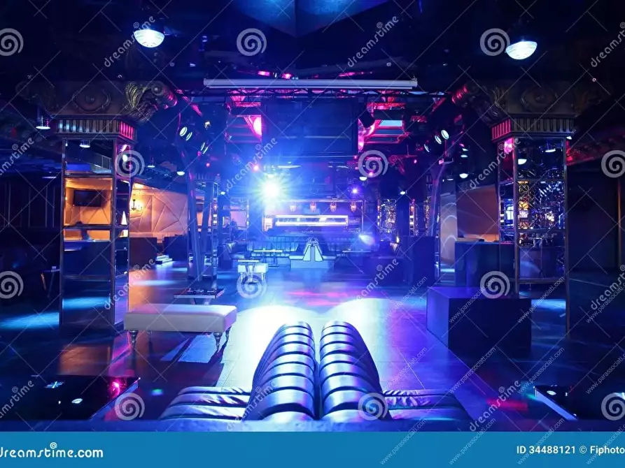 Immagine 7 di Negozio in vendita  a Milano