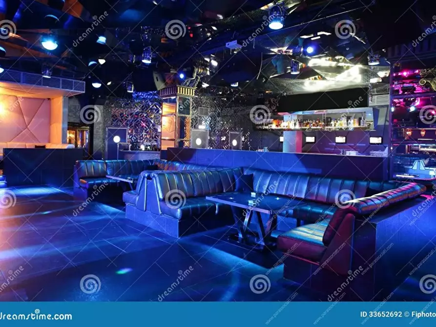 Immagine 9 di Negozio in vendita  a Milano