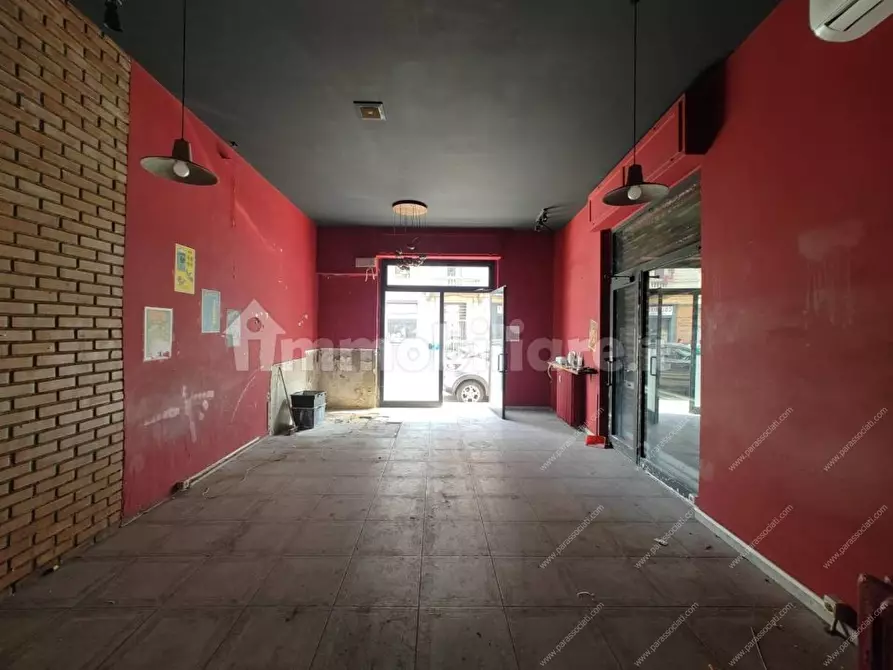 Immagine 9 di Negozio in vendita  33 a Milano