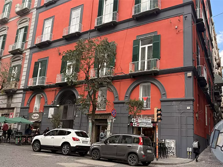 Immagine 4 di Negozio in vendita  10 a Napoli