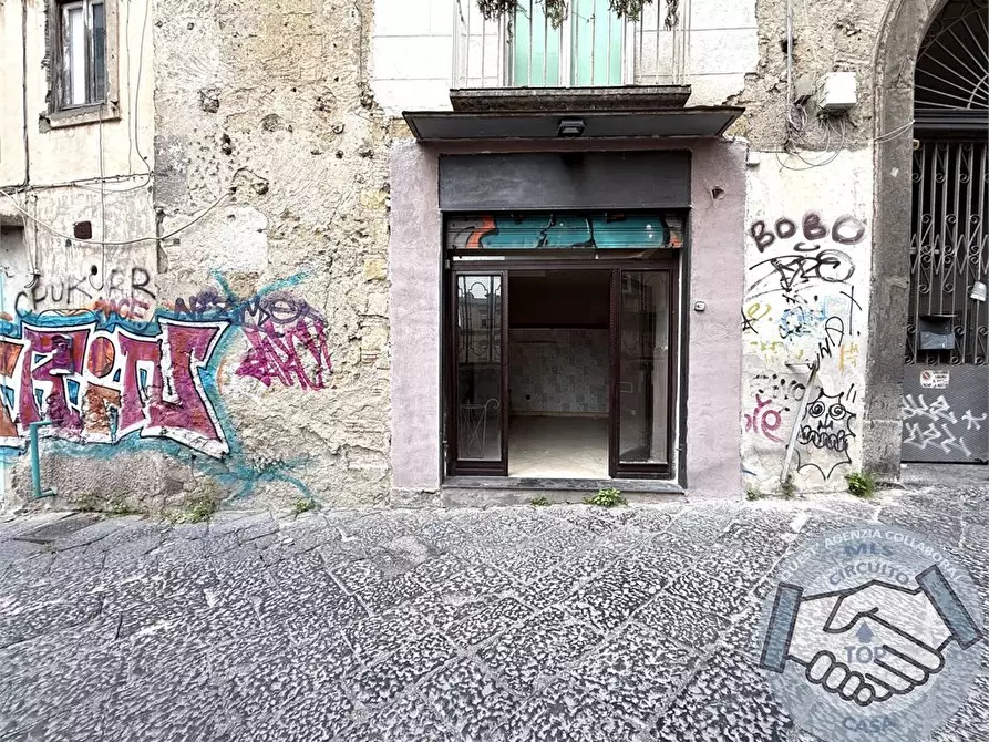 Immagine 5 di Negozio in vendita  10 a Napoli