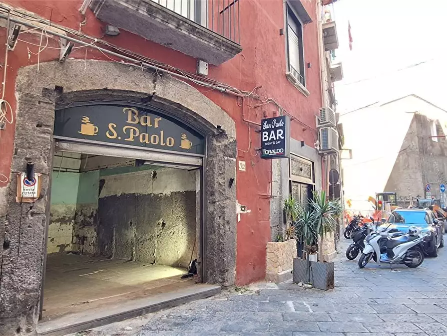 Immagine 5 di Negozio in vendita  50 a Napoli