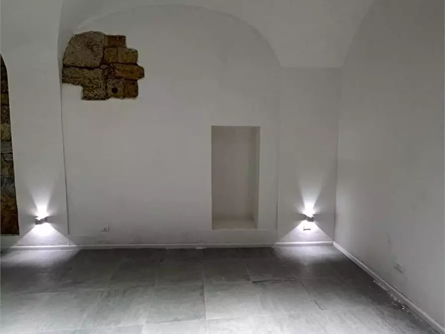 Immagine 3 di Negozio in vendita  a Palermo