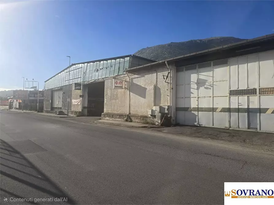 Immagine 2 di Negozio in vendita  9152 a Palermo