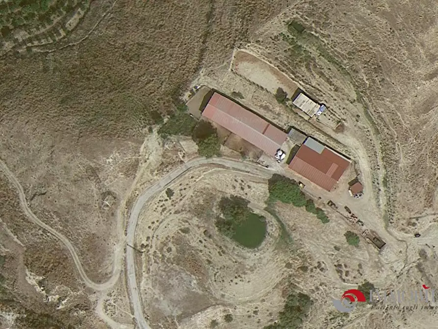 Immagine 2 di Negozio in vendita  a Melito Di Porto Salvo