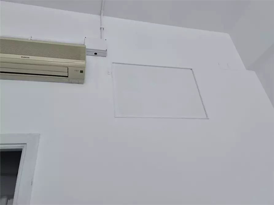 Immagine 3 di Negozio in vendita  a Roma