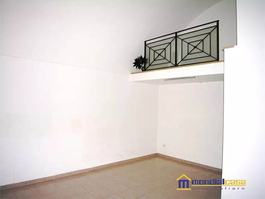 Immagine 3 di Negozio in vendita  a Pachino