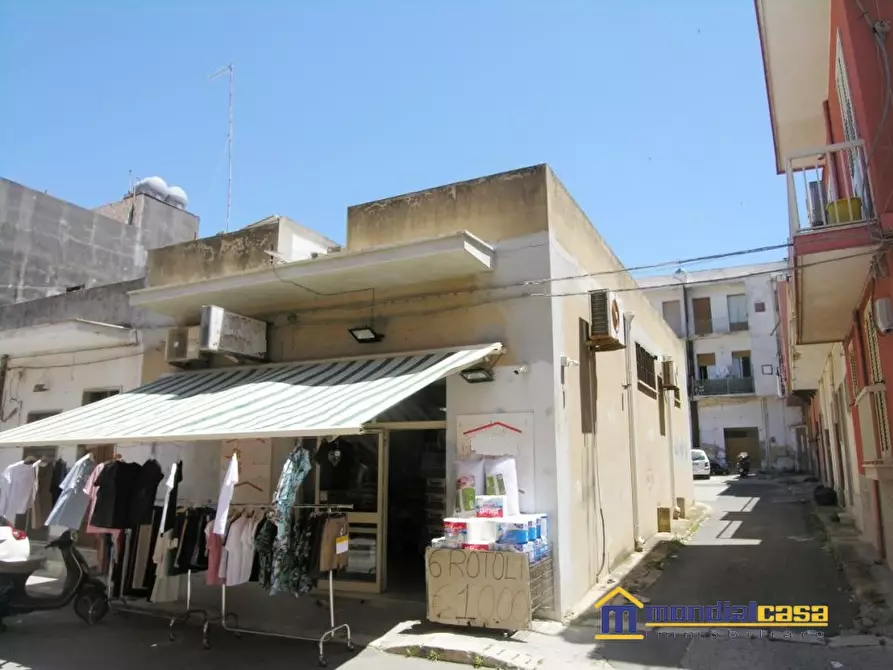 Immagine 3 di Negozio in vendita  a Pachino