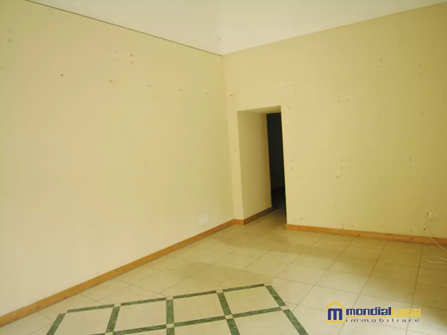 Immagine 4 di Negozio in vendita  a Pachino